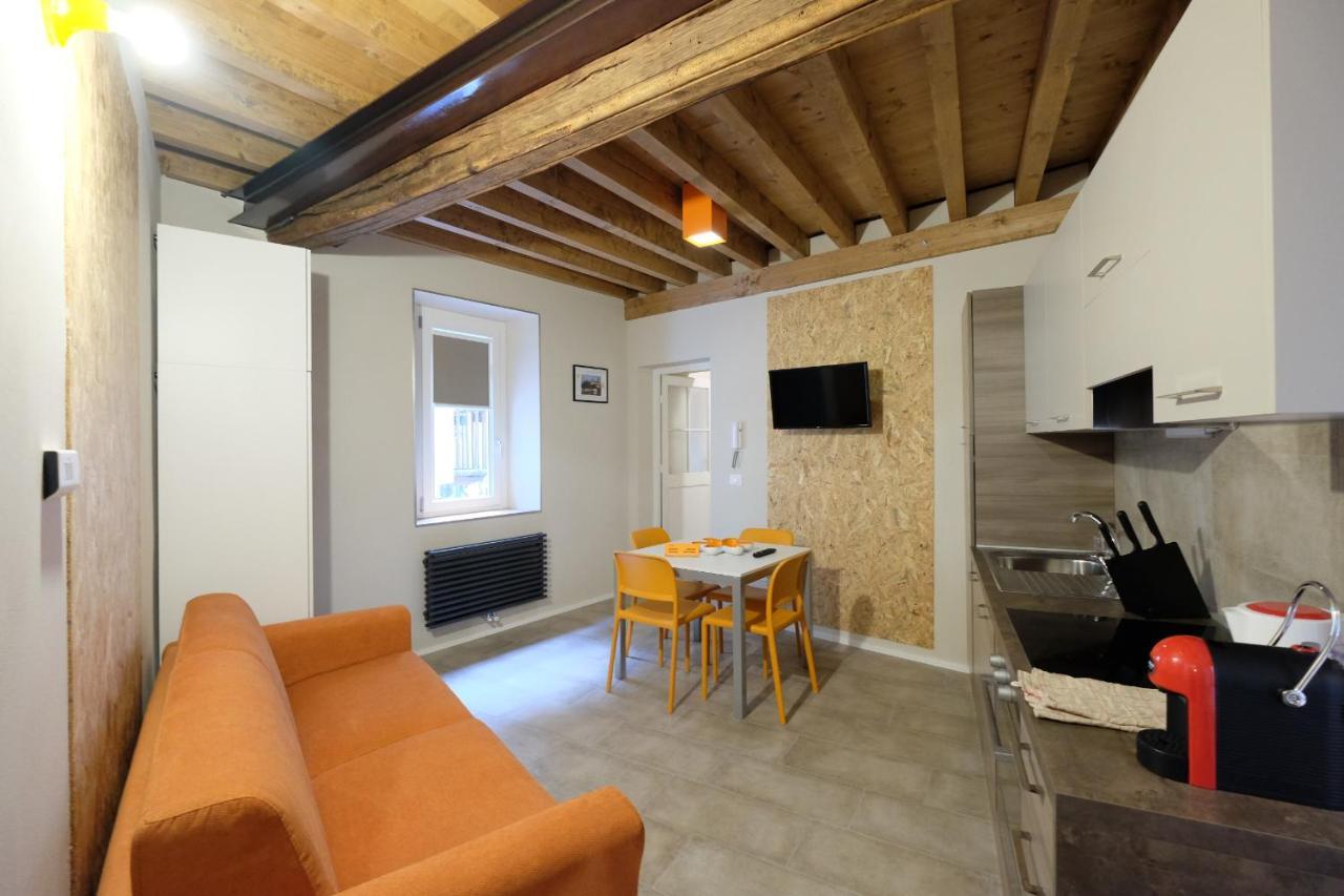 Domus Leydi Apartment Ivrea Luaran gambar