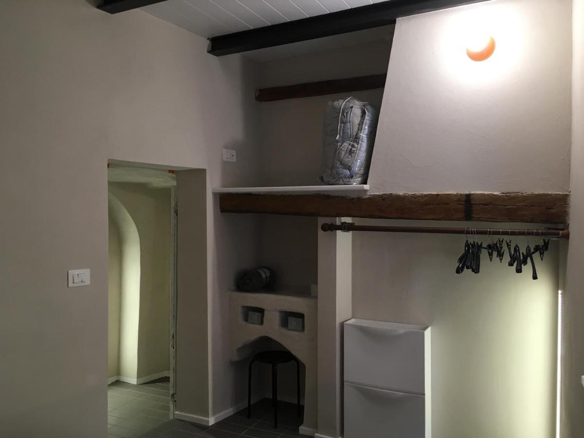 Domus Leydi Apartment Ivrea Luaran gambar