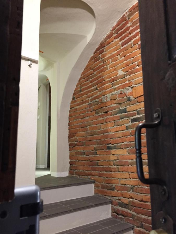 Domus Leydi Apartment Ivrea Luaran gambar