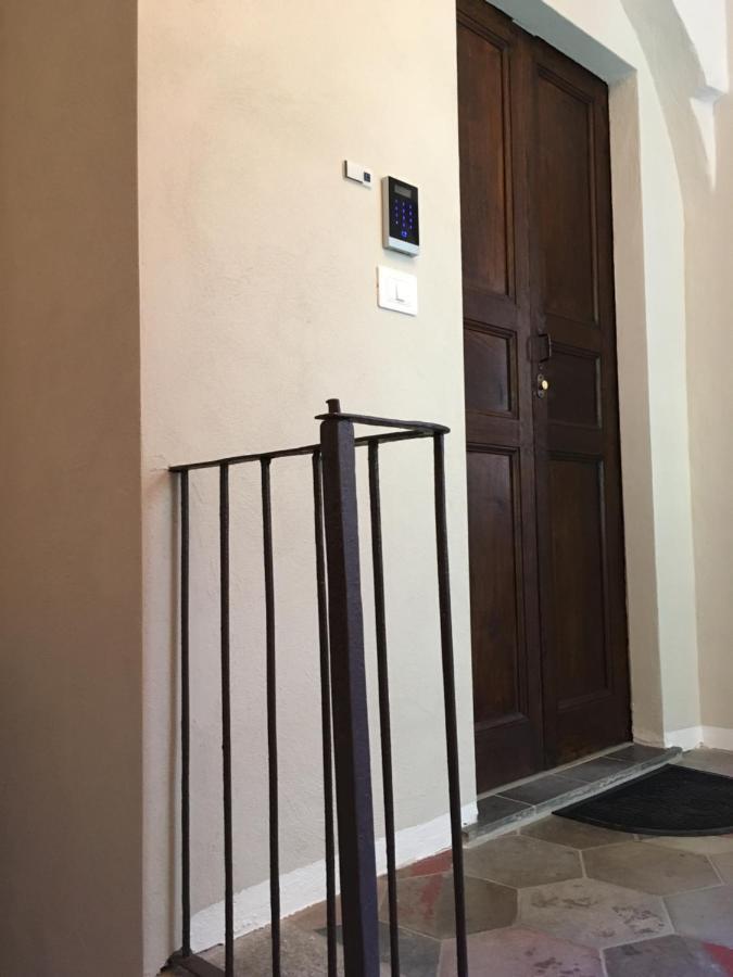 Domus Leydi Apartment Ivrea Luaran gambar
