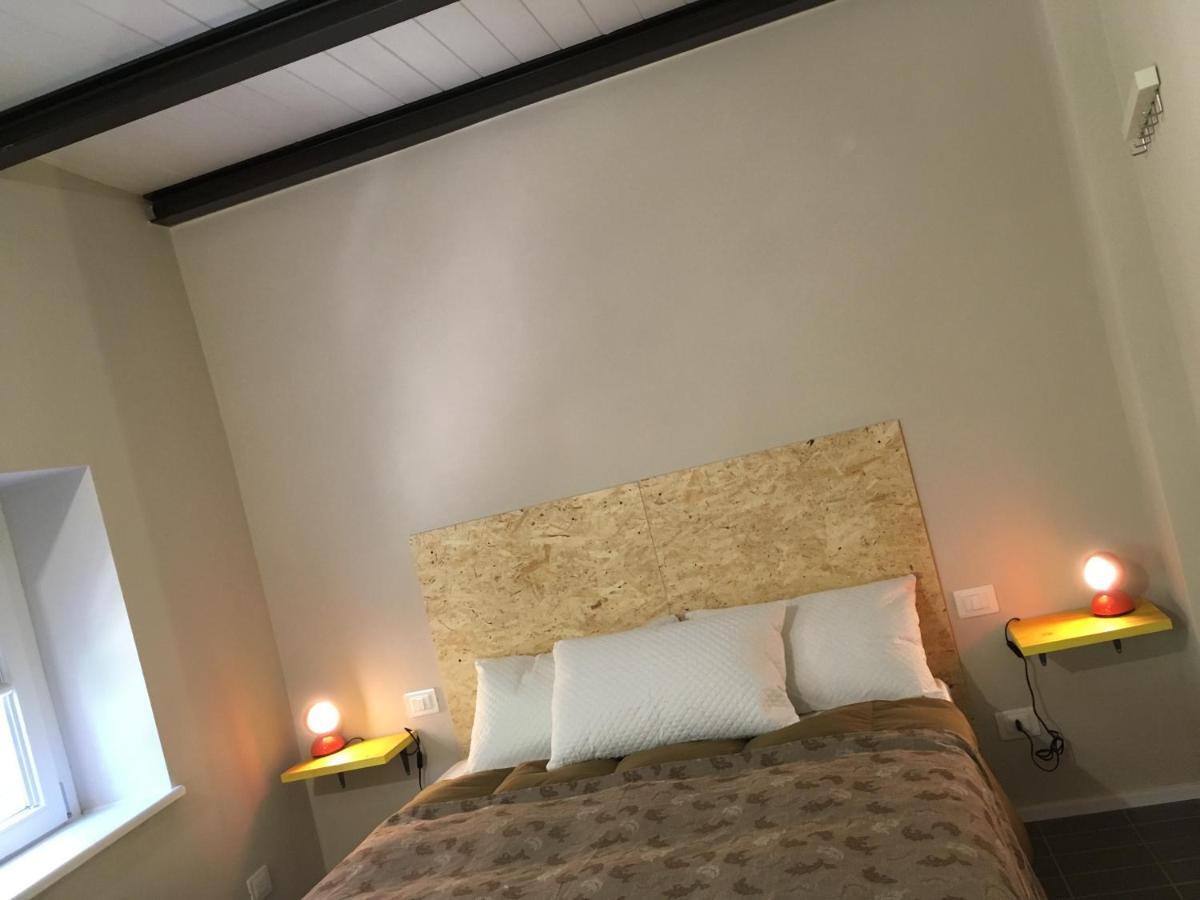 Domus Leydi Apartment Ivrea Luaran gambar