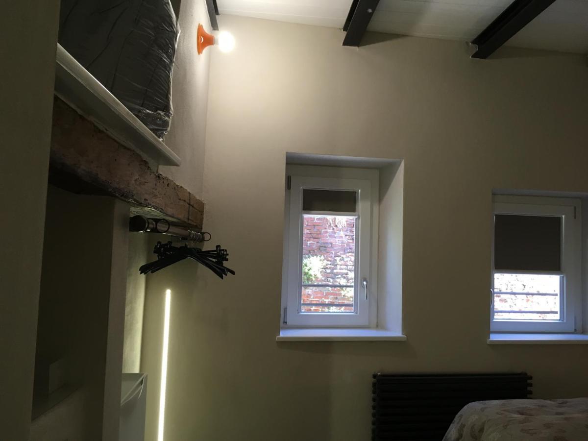 Domus Leydi Apartment Ivrea Luaran gambar